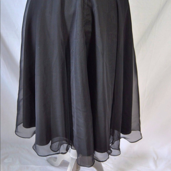 Black cocktail dress - Picture 8 of 8